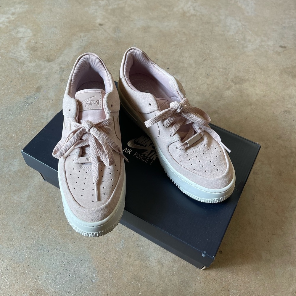 Air Force 1- Sage Low Particle Beige